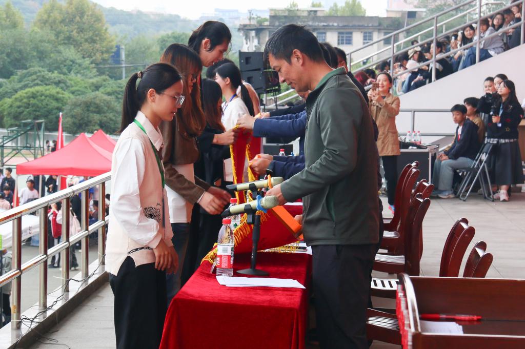 15vip太阳成集团古天乐