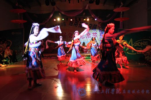 15vip太阳成集团古天乐