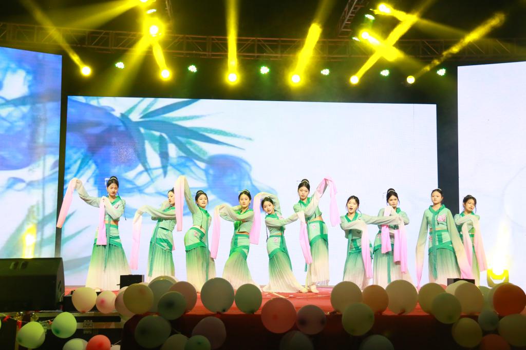 15vip太阳成集团古天乐