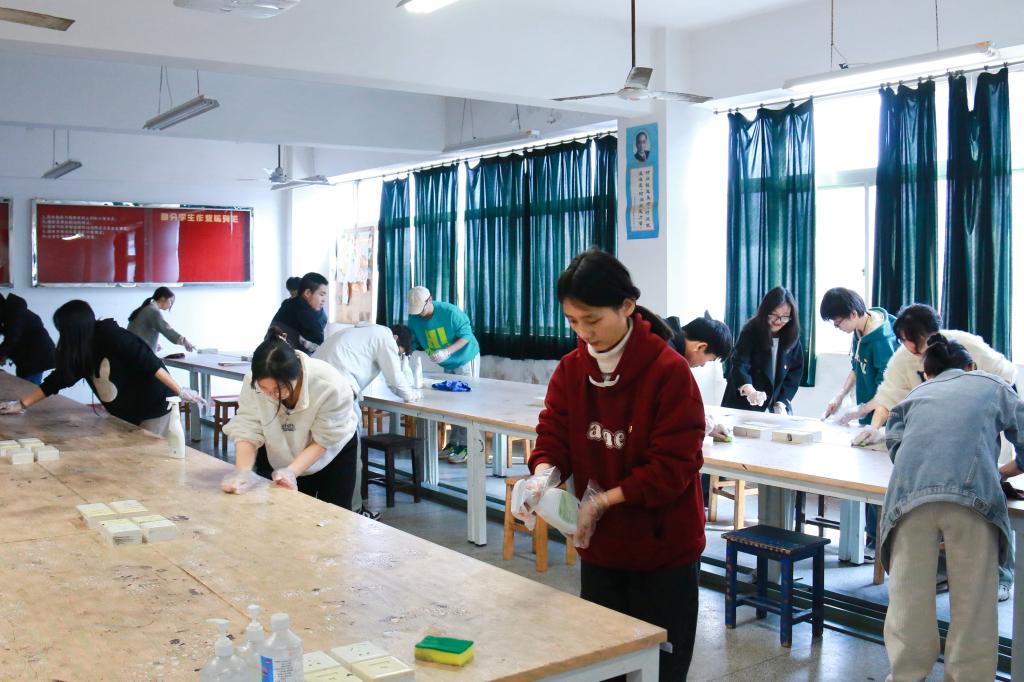 15vip太阳成集团古天乐